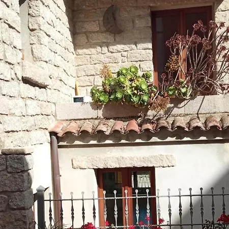 Holiday home Violivia